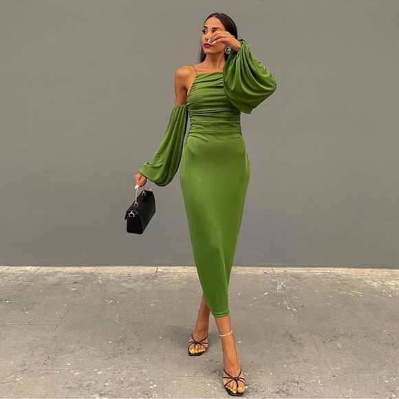 BLOGGERS FAVE!! Zara Long Dress With Gathered Details Green - Picture 3 of 17